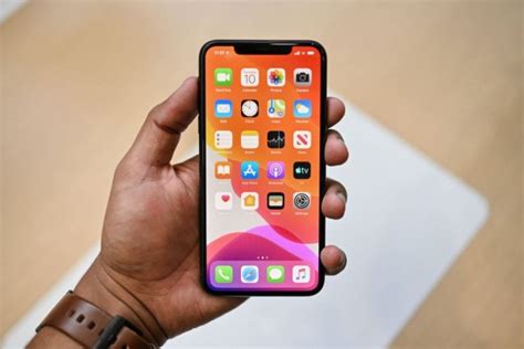 iPhone 12 Pro Max: Masih Layak di Tahun [Tahun Sekarang]? Kupas Tuntas!